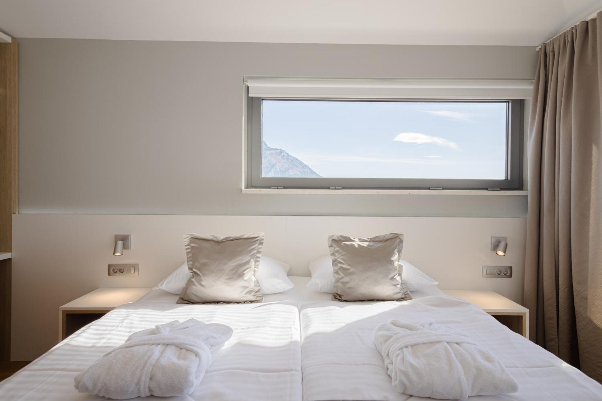 Rogac Rooms & Restaurant Omiš Kültér fotó