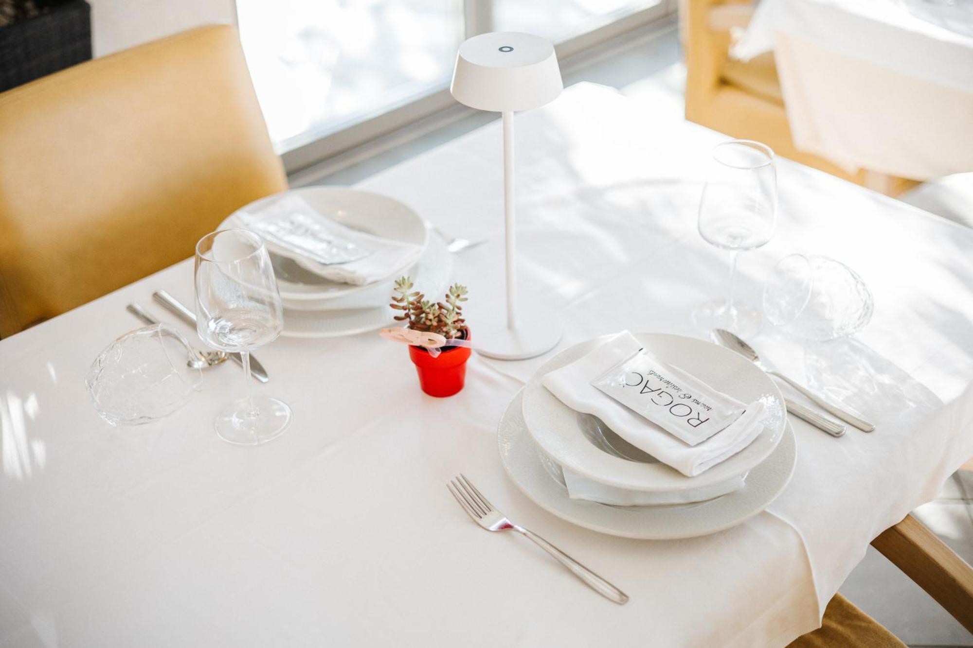 Rogac Rooms & Restaurant Omiš Kültér fotó