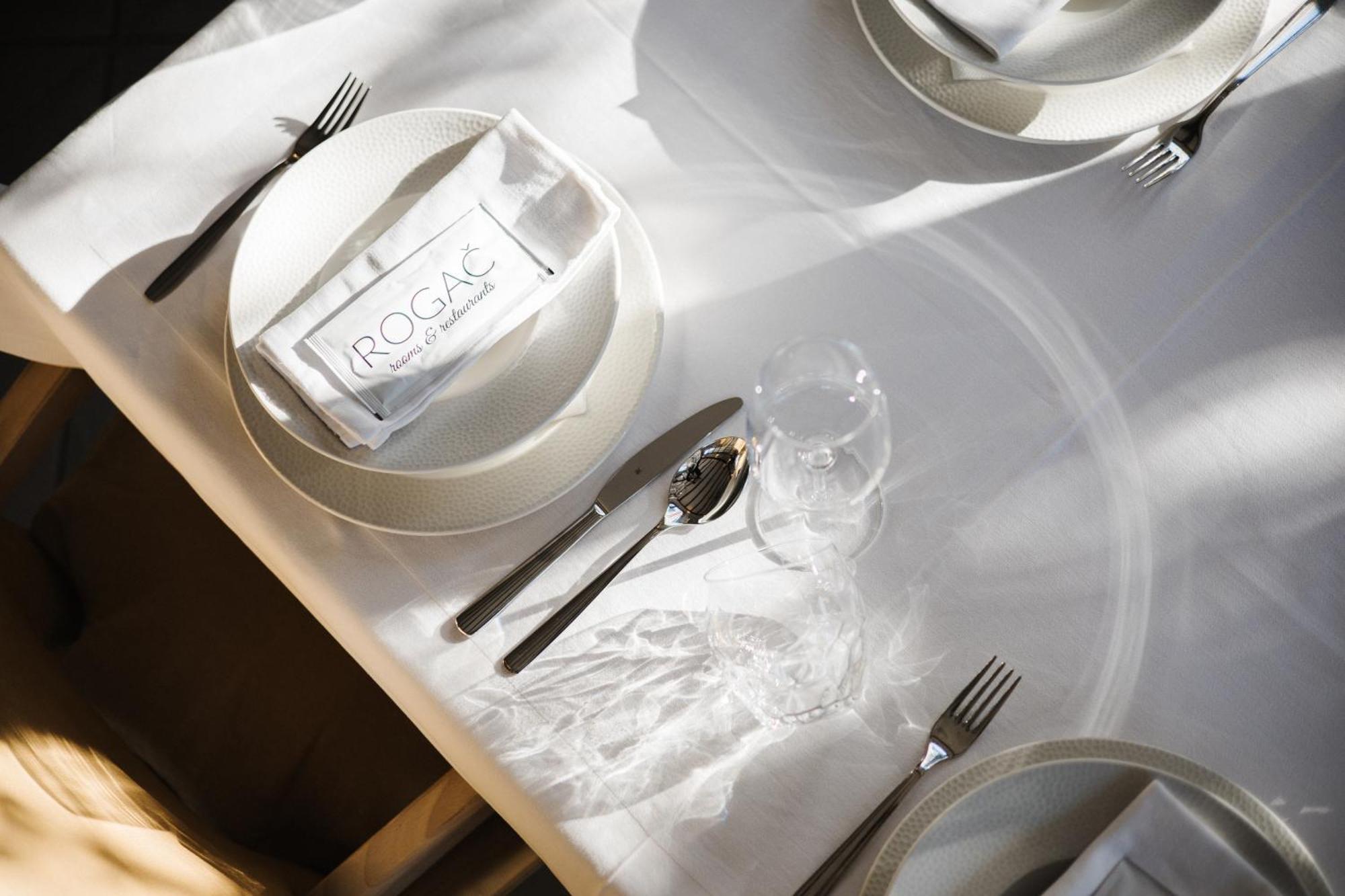Rogac Rooms & Restaurant Omiš Kültér fotó