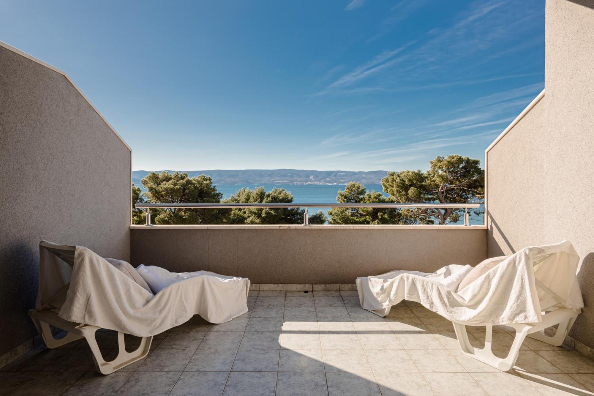 Rogac Rooms & Restaurant Omiš Kültér fotó